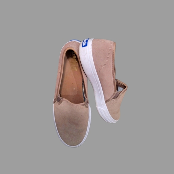 Keds Tan Sneakers Slip-On Casual - Picture 1 of 3